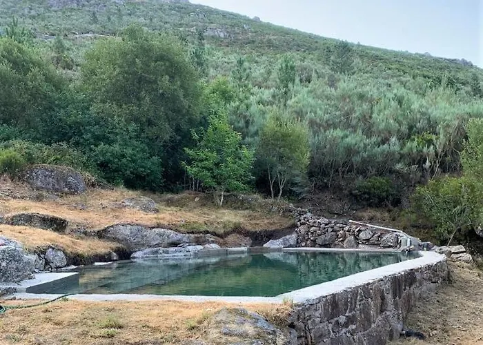 Quinta De Cabrum Casa de Férias